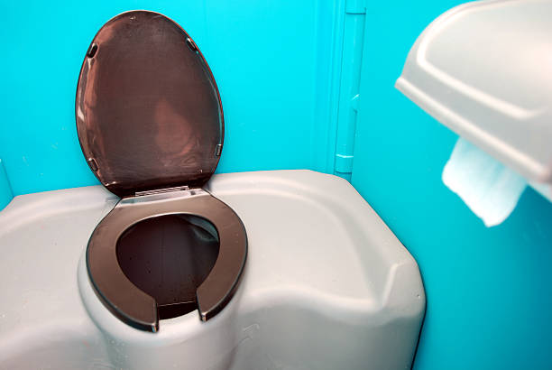 Best Affordable portable toilet rental  in Penns Grove, NJ